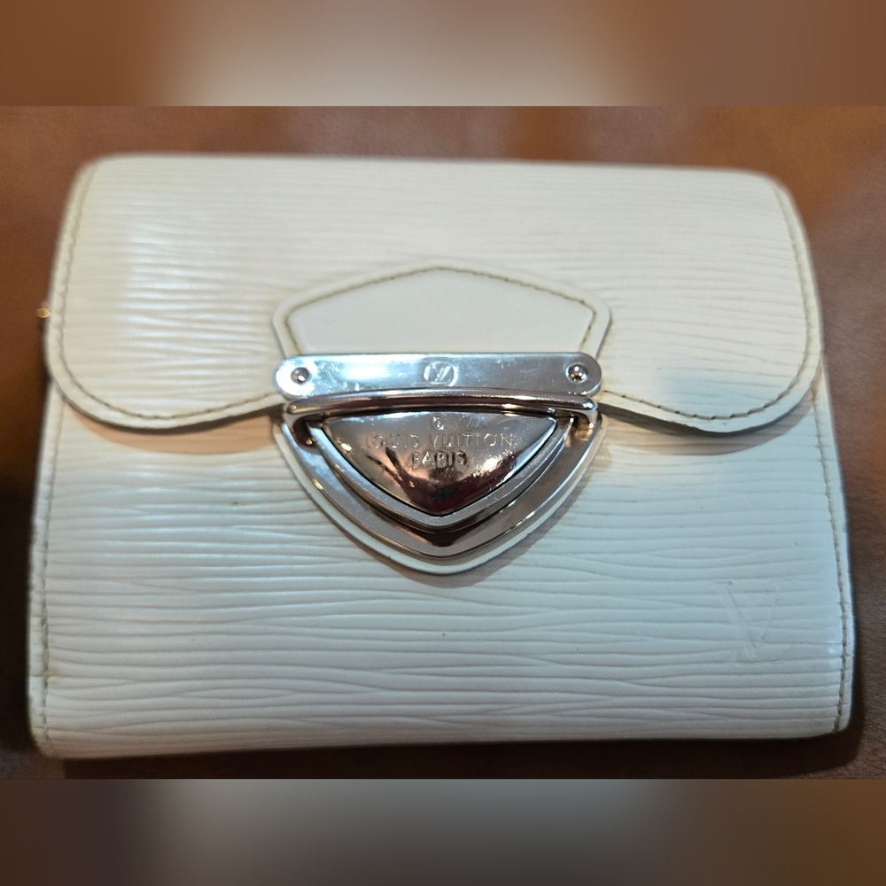 Louis Vuitton Epi Portefeiulle Joy Trifold Wallet converted to crossbody. AUTHEN - Picture 2 of 13